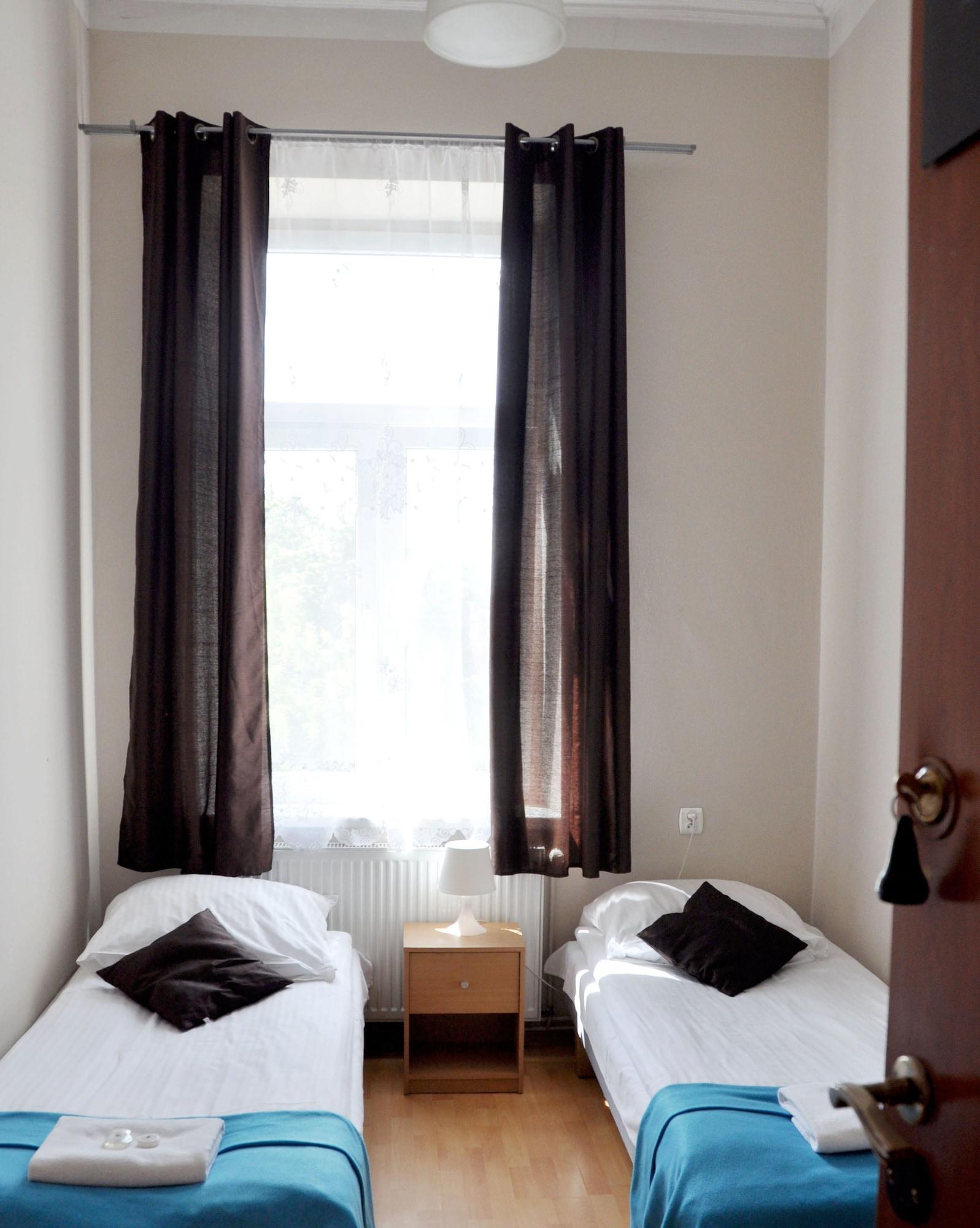 Station Aparthotel 2*